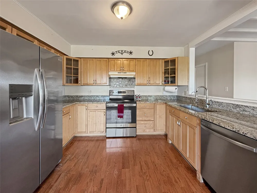 231 Vip Drive Canyon Lake, TX 78133