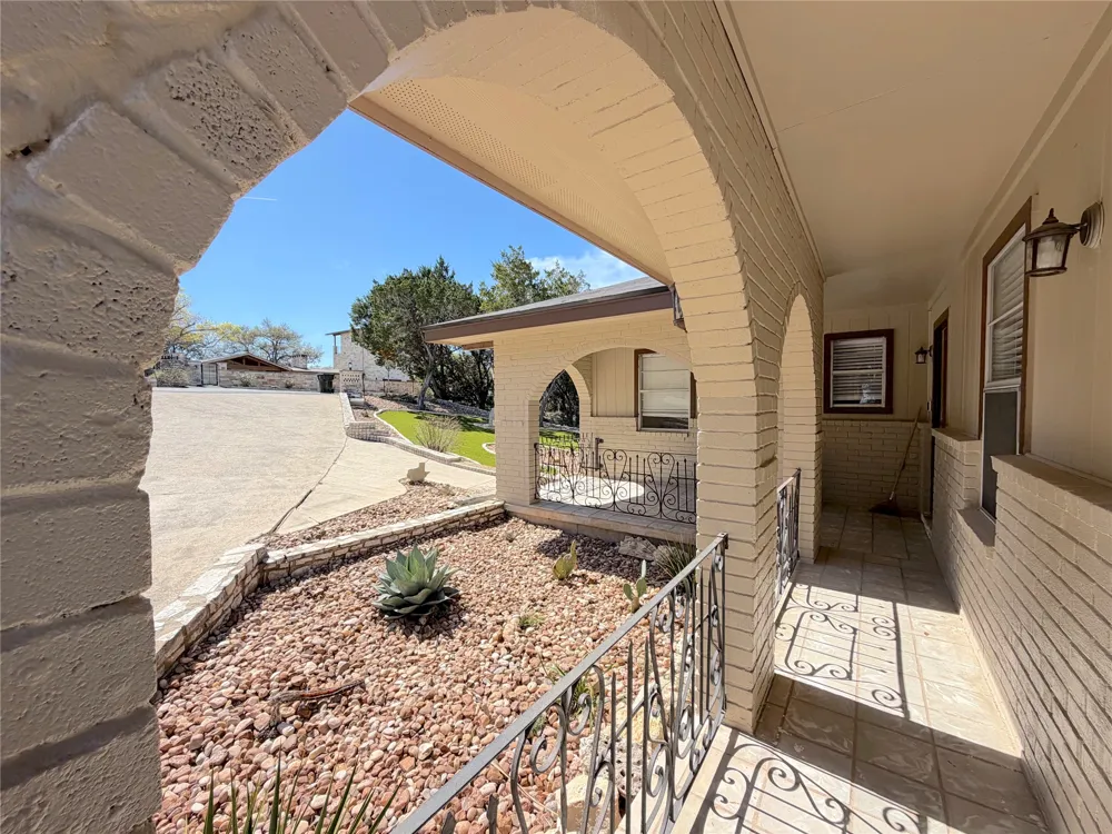 231 Vip Drive Canyon Lake, TX 78133