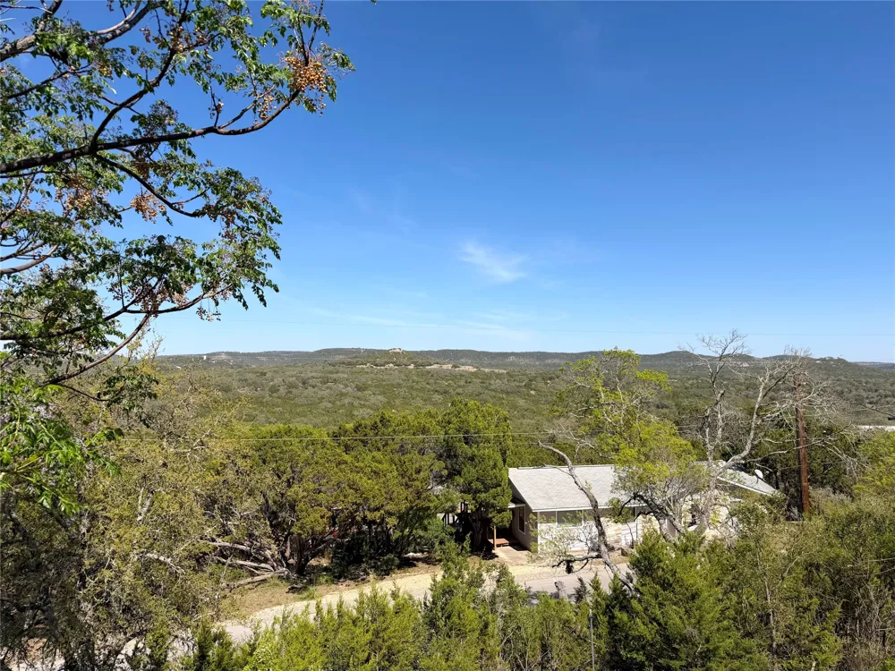 231 Vip Drive Canyon Lake, TX 78133