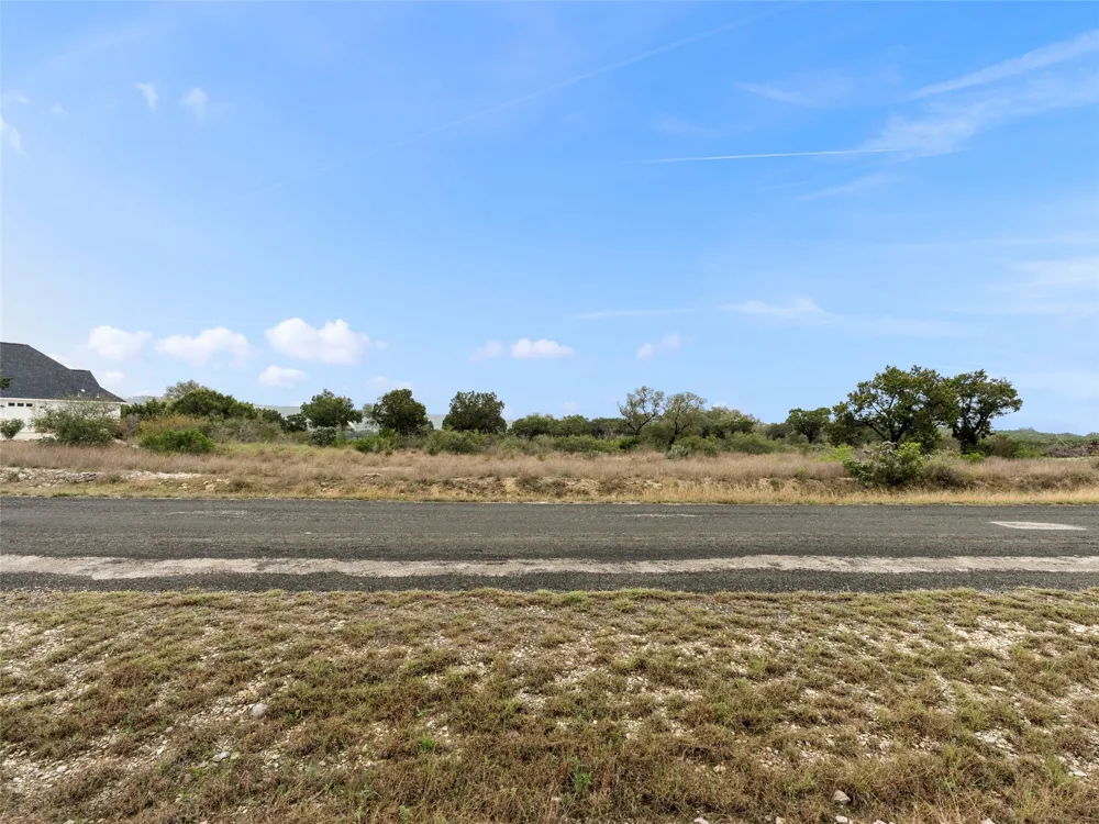 14 PR 2777 Mico, TX 78056