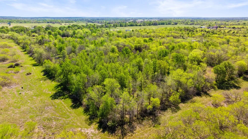 8530 FM 153 La Grange, TX 78945