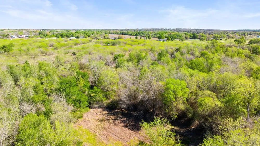 8530 FM 153 La Grange, TX 78945