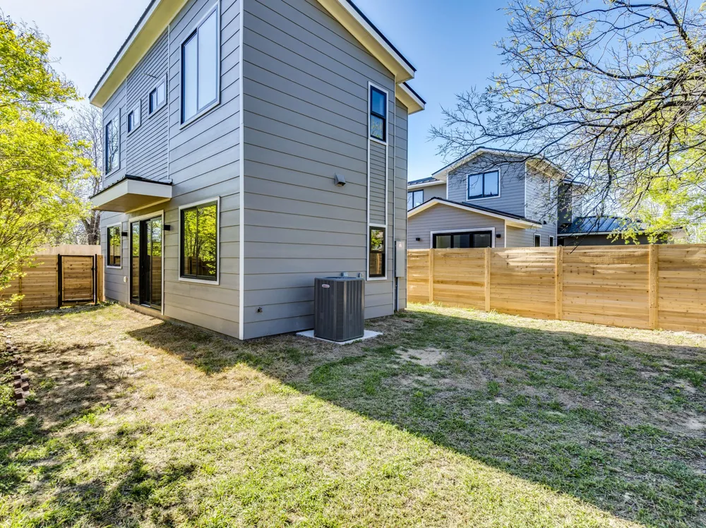 206 E Wonsley Drive #2 Austin, TX 78753
