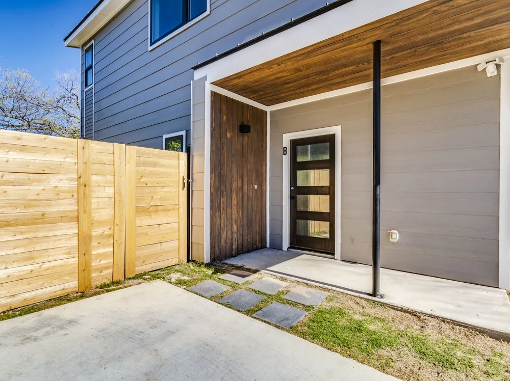 206 E Wonsley Drive #2 Austin, TX 78753