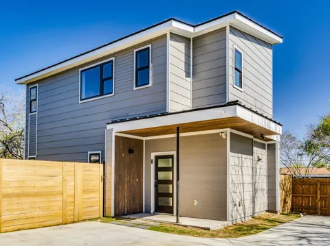 206 E Wonsley Drive #2