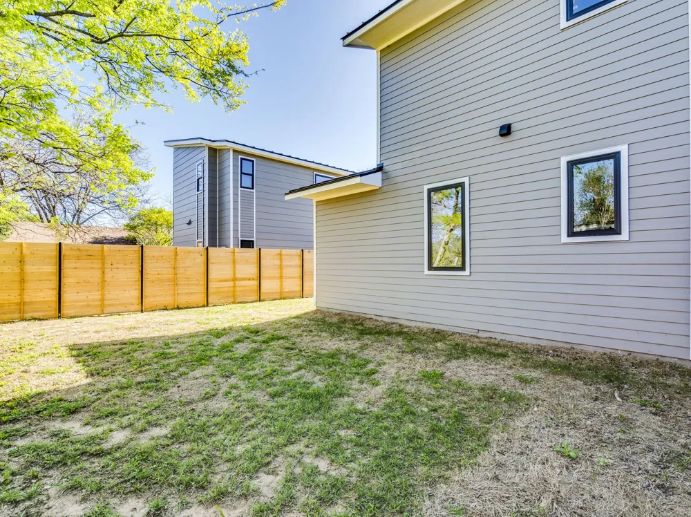 206 E Wonsley Drive #1 Austin, TX 78753