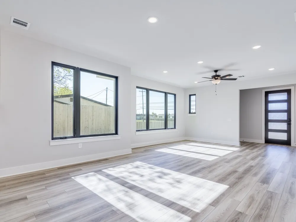 206 E Wonsley Drive #1 Austin, TX 78753
