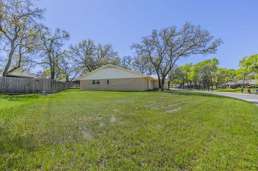 3019 Summit Drive Belton, TX 76513