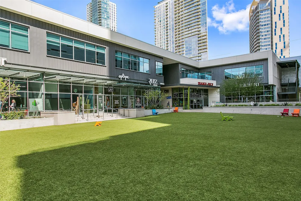 222 West Avenue #1901 Austin, TX 78701
