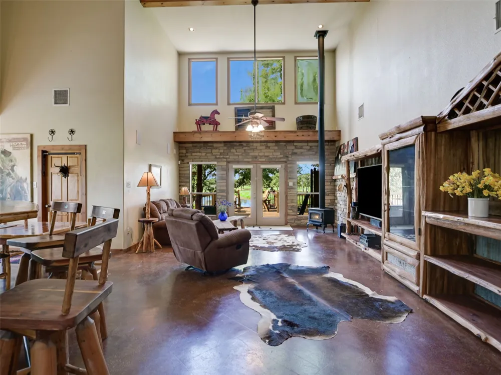 762 Karisch Road Giddings, TX 78942