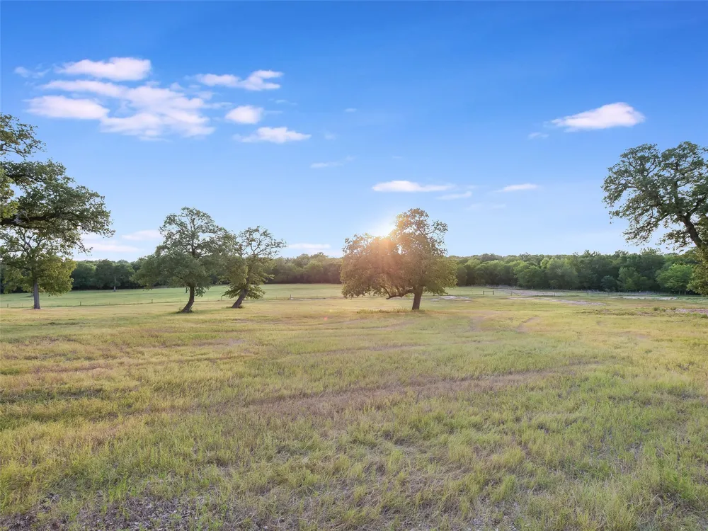 762 Karisch Road Giddings, TX 78942