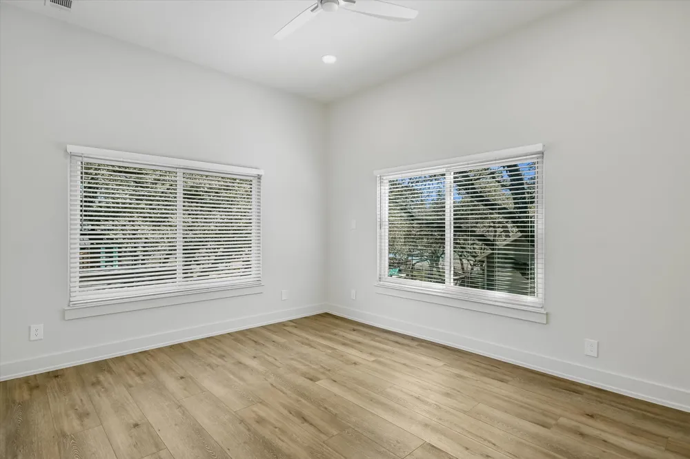 6111 Hudson Bend Road Austin, TX 78734