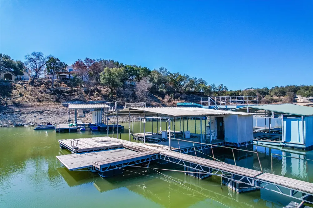 6111 Hudson Bend Road Austin, TX 78734