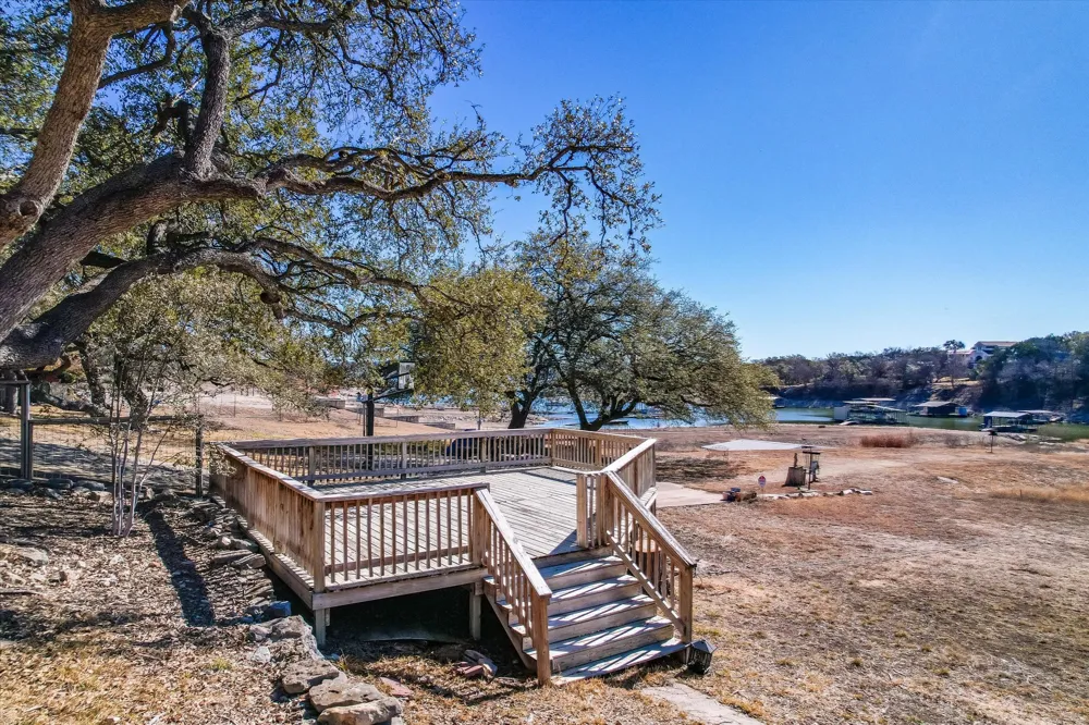 6111 Hudson Bend Road Austin, TX 78734
