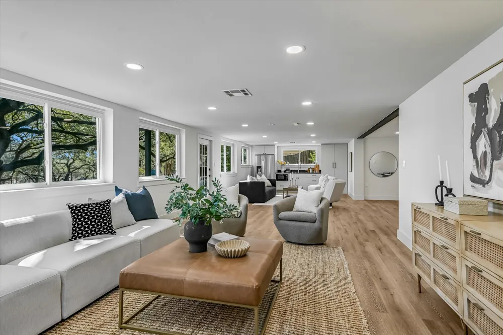 6111 Hudson Bend Road Austin, TX 78734