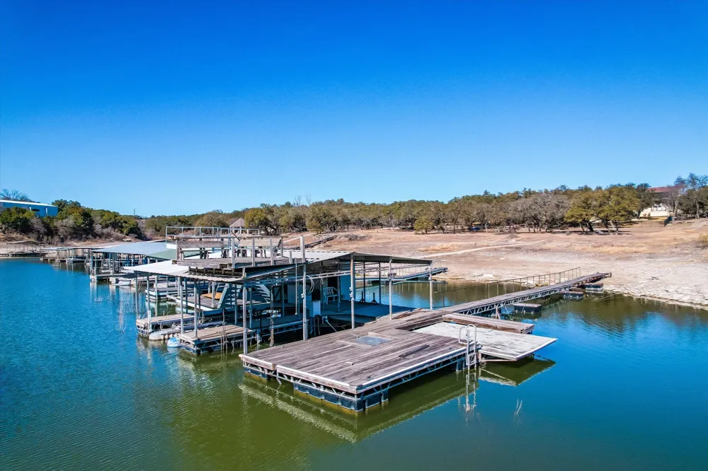 6111 Hudson Bend Road Austin, TX 78734