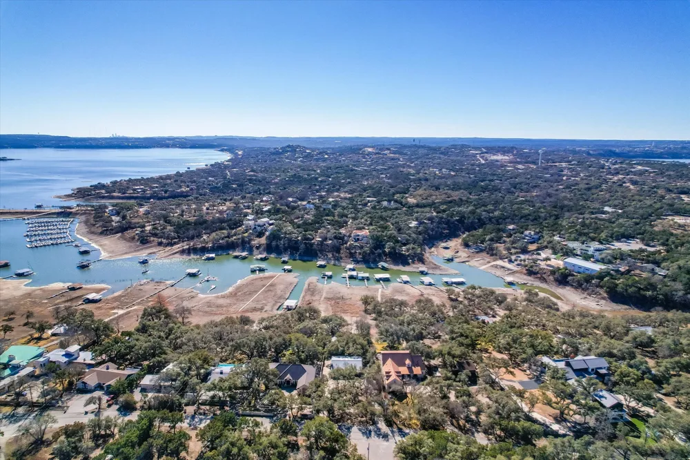 6111 Hudson Bend Road Austin, TX 78734
