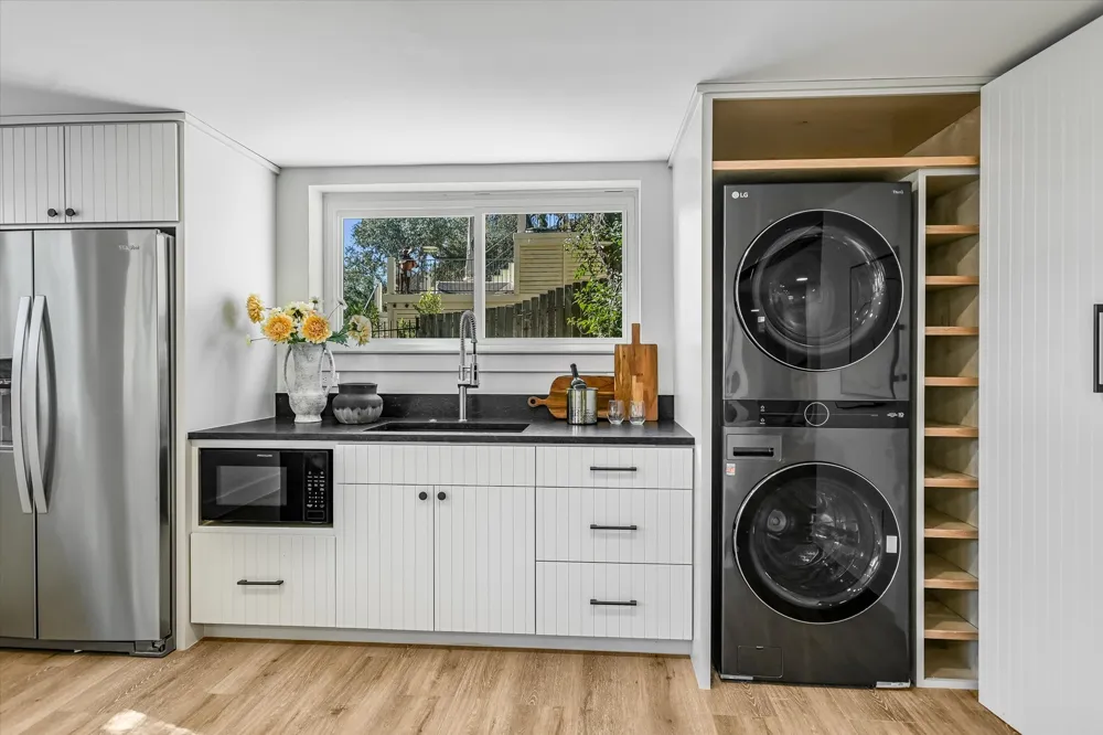 6111 Hudson Bend Road Austin, TX 78734