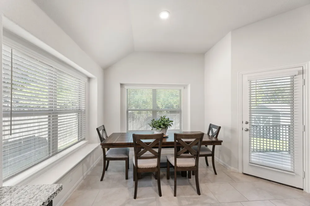 2233 Sauterne Drive Leander, TX 78641