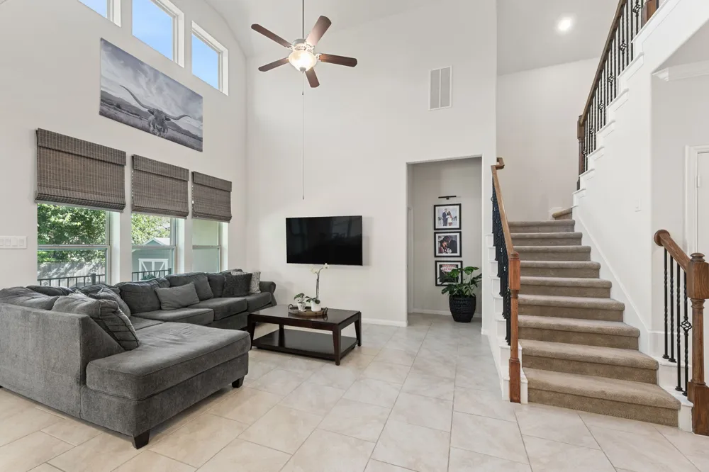2233 Sauterne Drive Leander, TX 78641