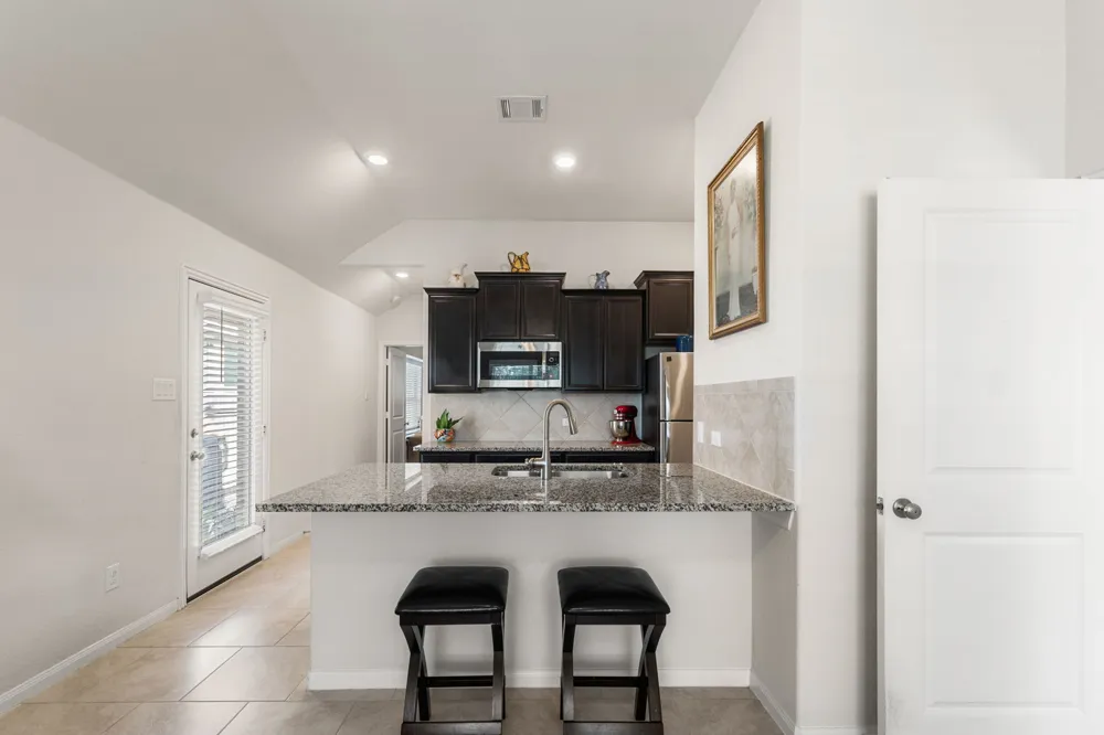 2233 Sauterne Drive Leander, TX 78641