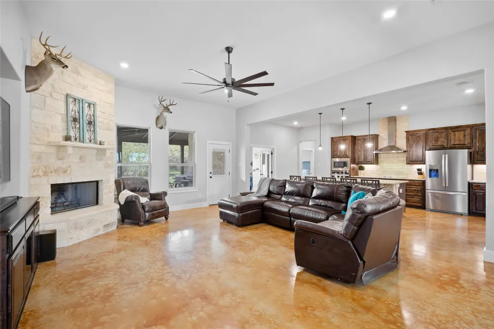 6200 Solana Ranch Road Salado, TX 76571