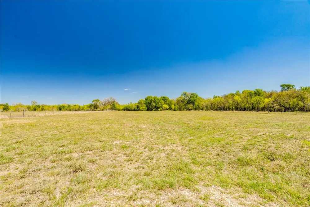 169 Sand Hill Road Dale, TX 78616