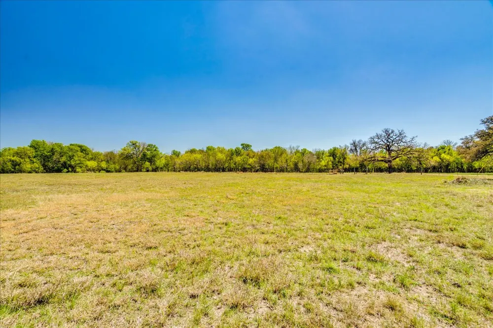 169 Sand Hill Road Dale, TX 78616