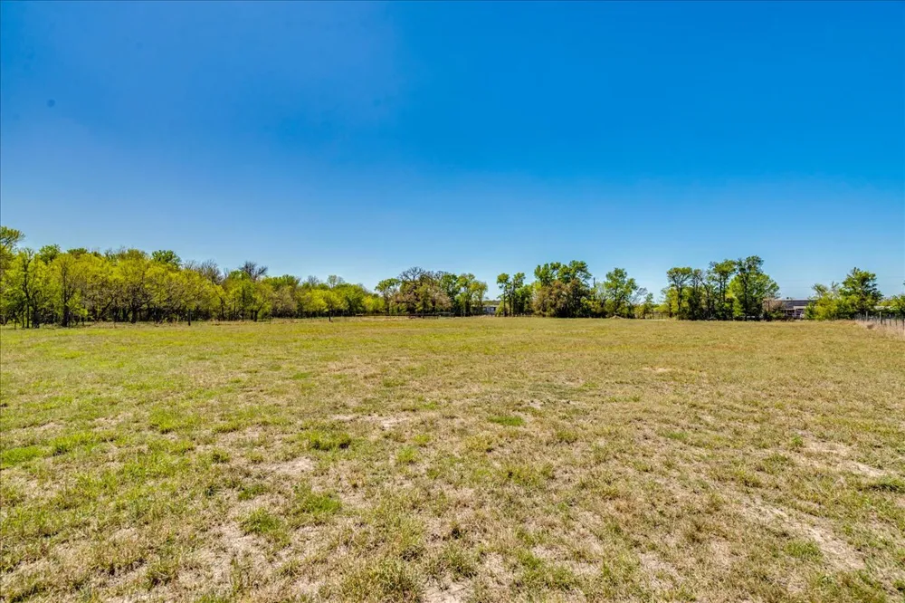 169 Sand Hill Road Dale, TX 78616