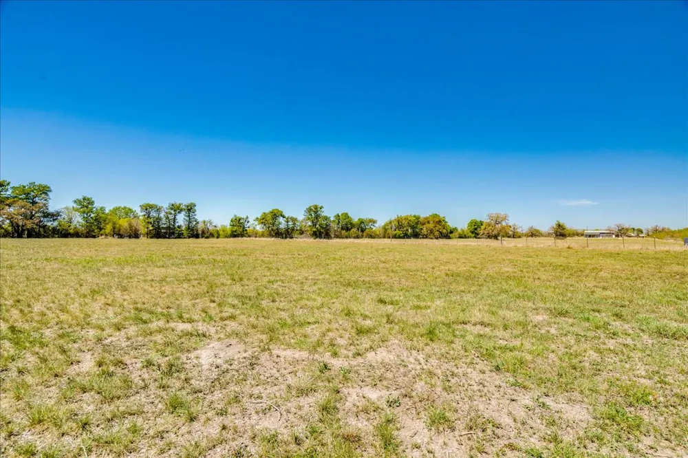 169 Sand Hill Road Dale, TX 78616
