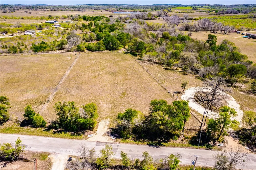 169 Sand Hill Road Dale, TX 78616
