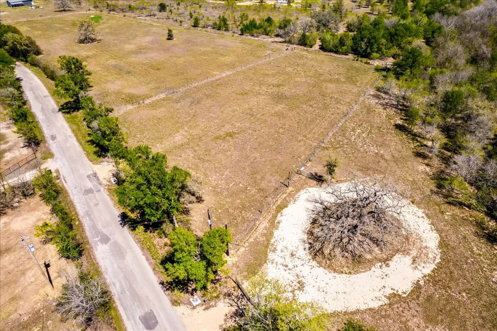169 Sand Hill Road Dale, TX 78616