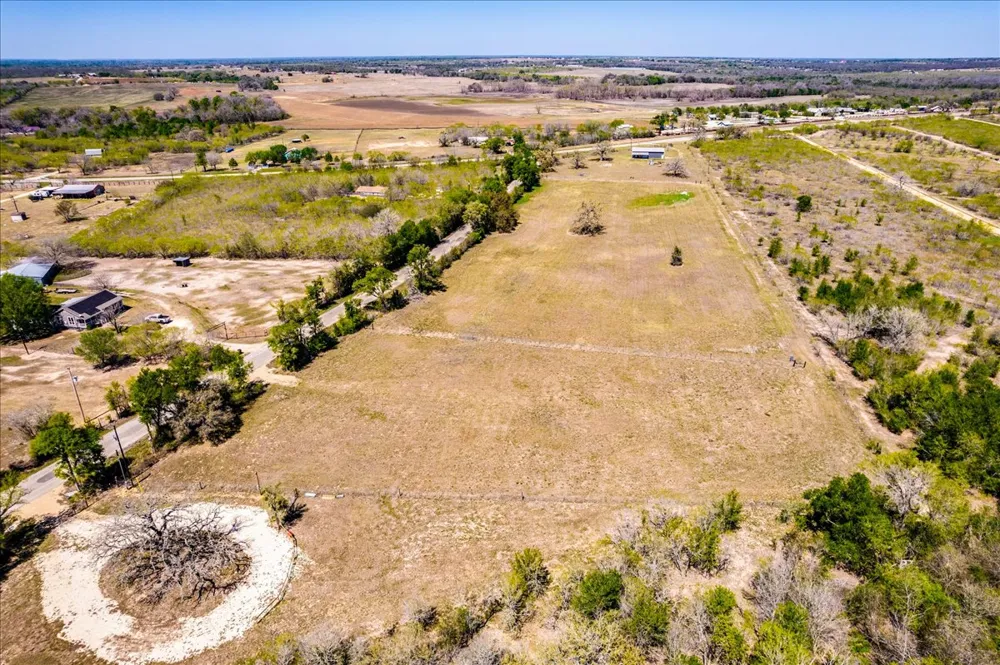 169 Sand Hill Road Dale, TX 78616
