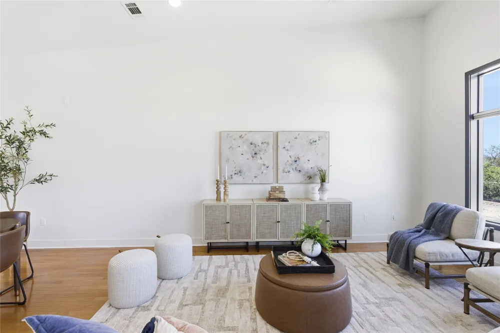 1702 S Lamar Boulevard #12 Austin, TX 78704