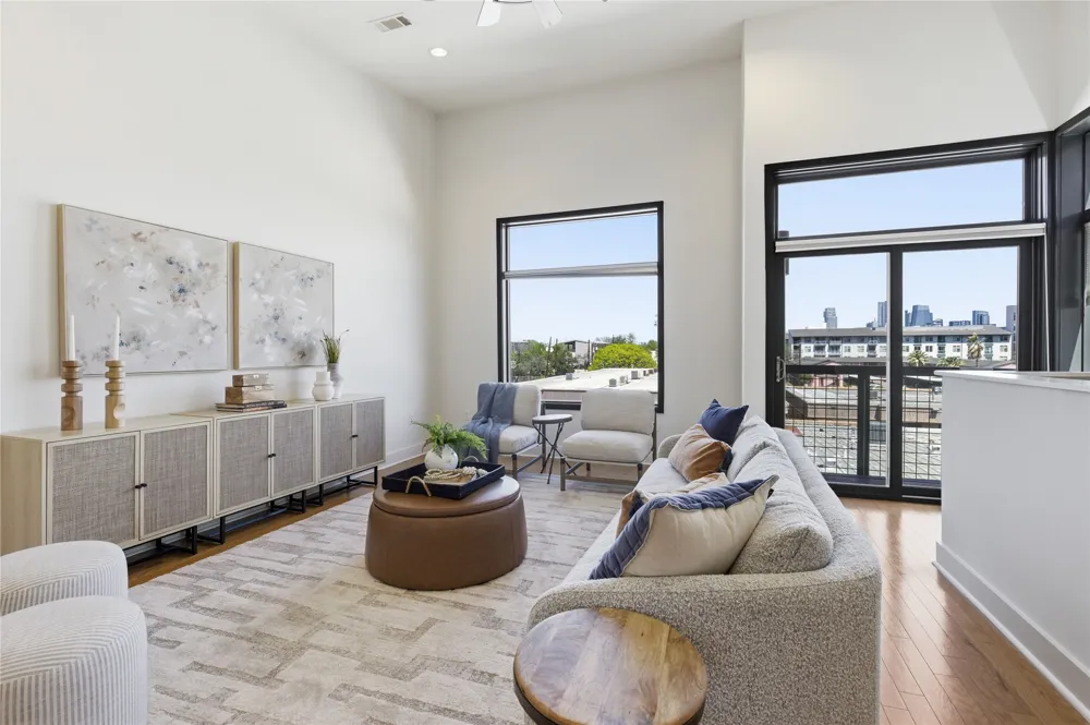 1702 S Lamar Boulevard #12 Austin, TX 78704
