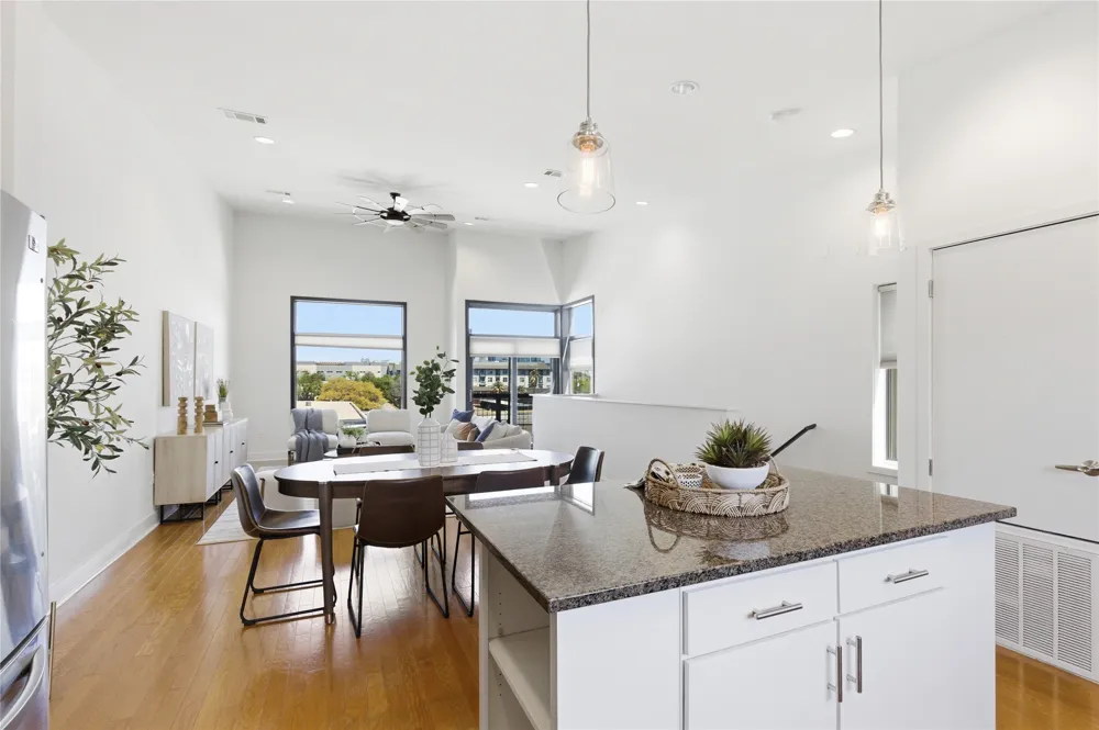 1702 S Lamar Boulevard #12 Austin, TX 78704