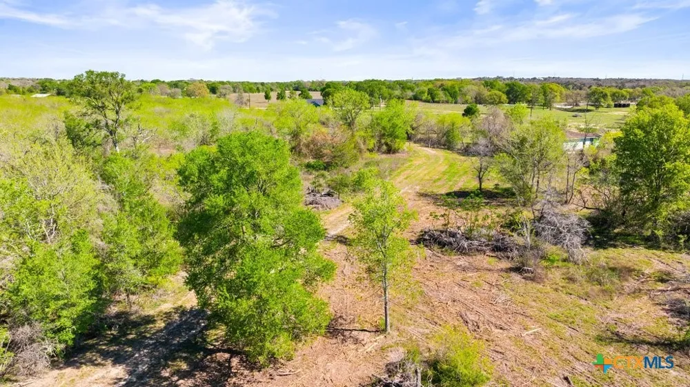 8530 FM-153 La Grange, TX 78945