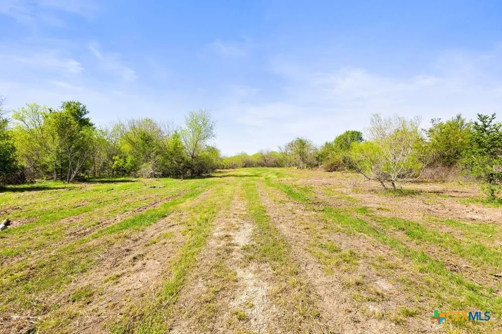 8530 Fm-153 La Grange, TX 78945