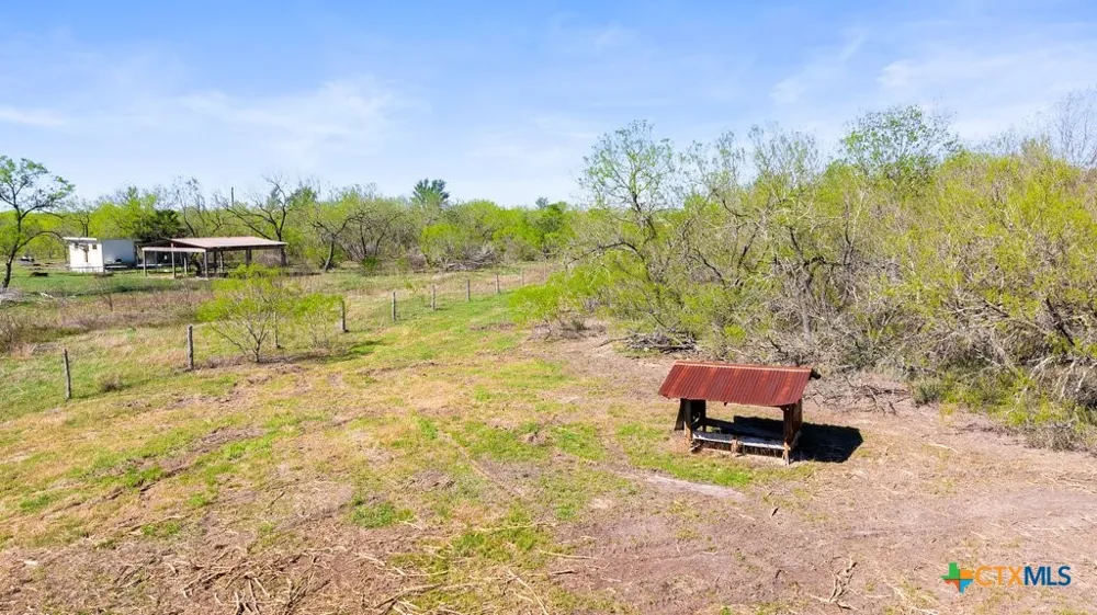 8530 Fm-153 La Grange, TX 78945