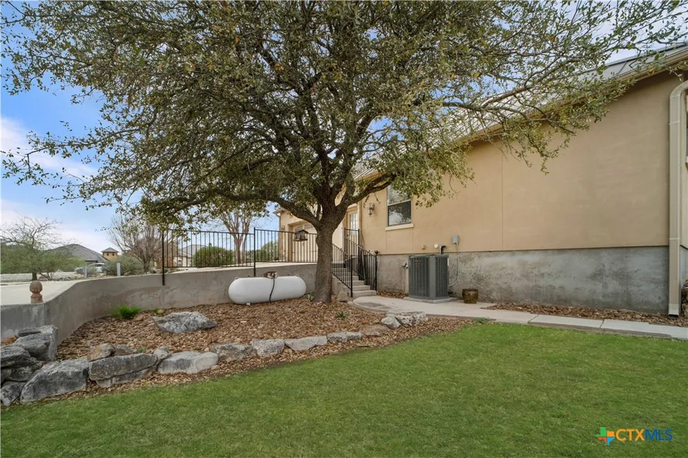 1174 Sapling Spring New Braunfels, TX 78132