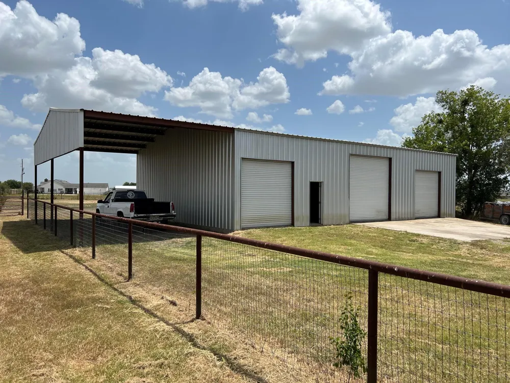 918 Fairway Drive Navasota, TX 77868