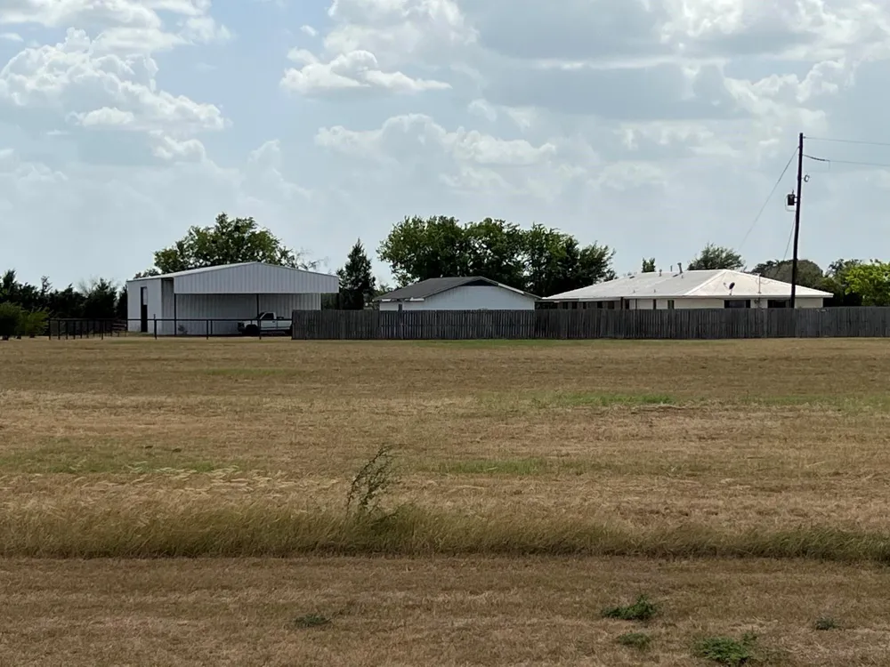 918 Fairway Drive Navasota, TX 77868