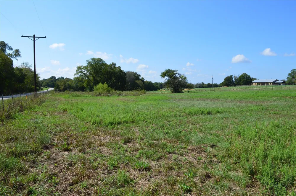 4 Cr 319 Navasota, TX 77868