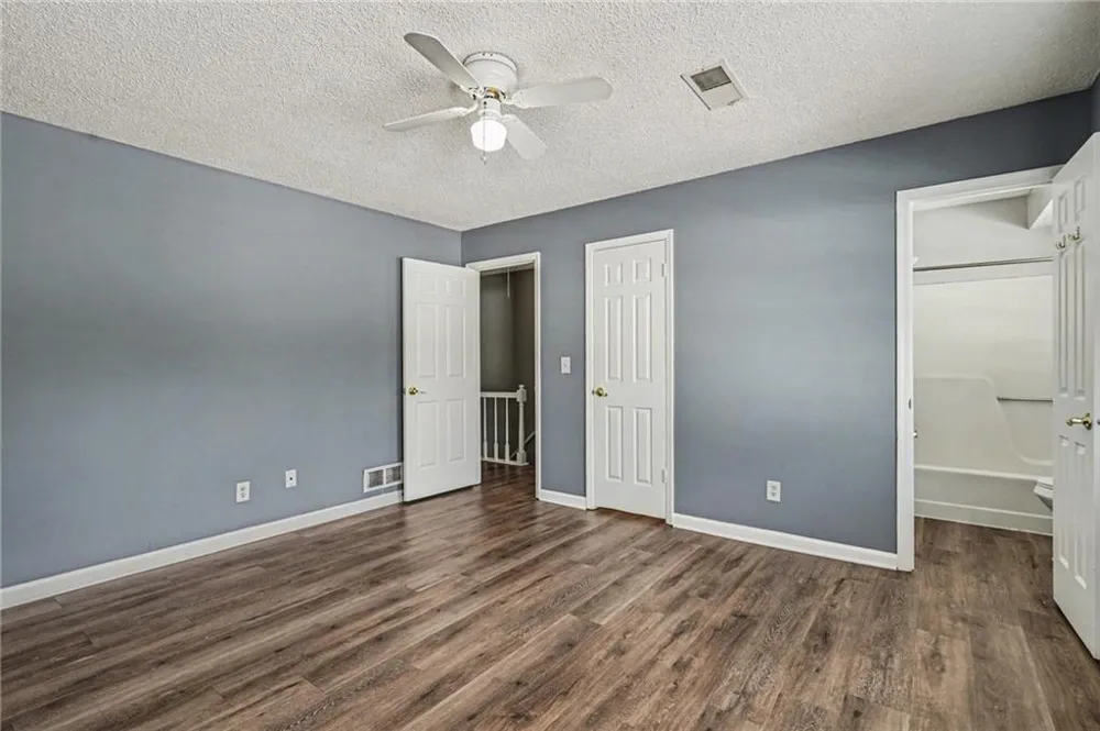 1016 Old Holcomb Bridge Road Roswell, GA 30076