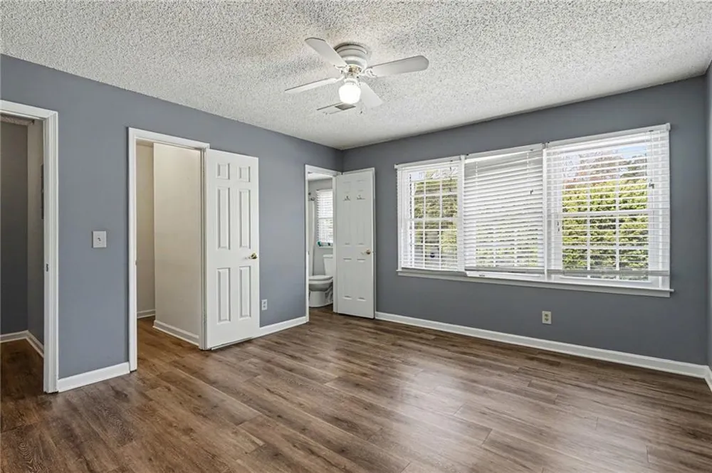 1016 Old Holcomb Bridge Road Roswell, GA 30076