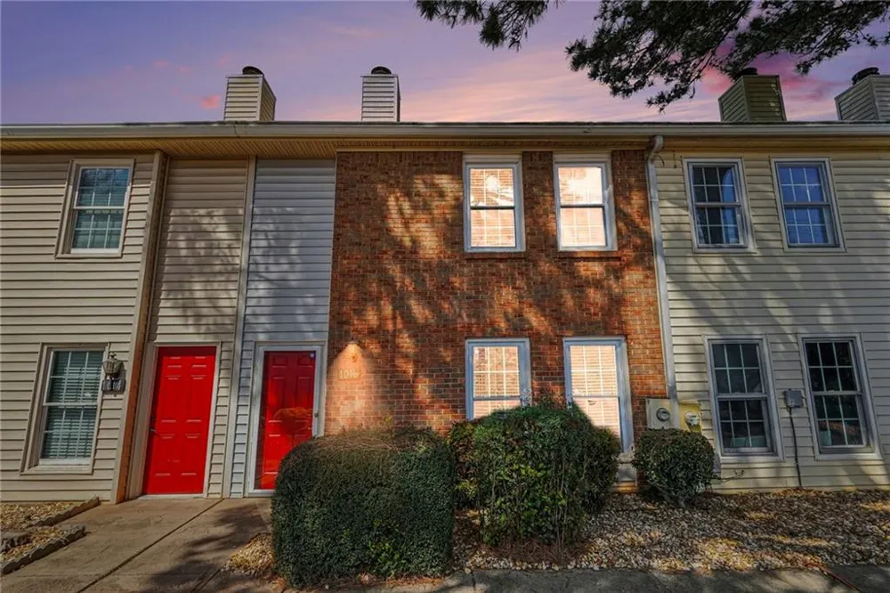 1016 Old Holcomb Bridge Road Roswell, GA 30076