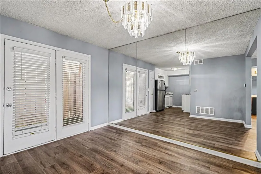 1016 Old Holcomb Bridge Road Roswell, GA 30076