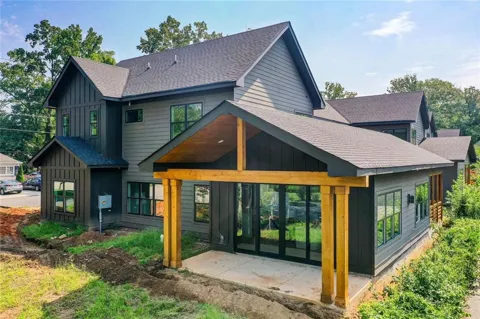 4069 Comanche Drive