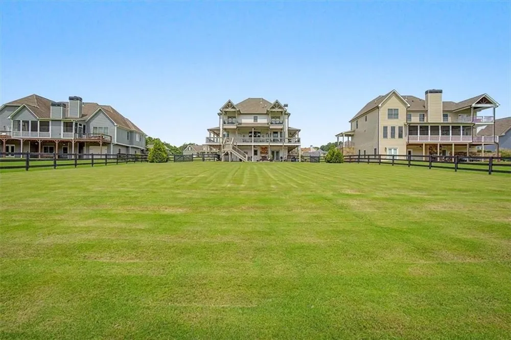 109 River Walk Parkway Euharlee, GA 30145