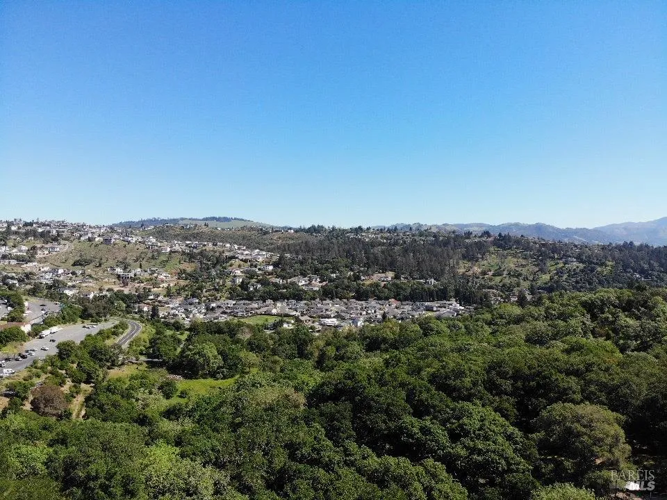 3779 Nielsen Road Santa Rosa, CA 95404
